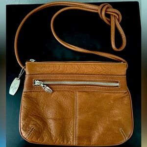 Tignanello Tan Pebble Small Crossbody Leather Purse Bag-Used